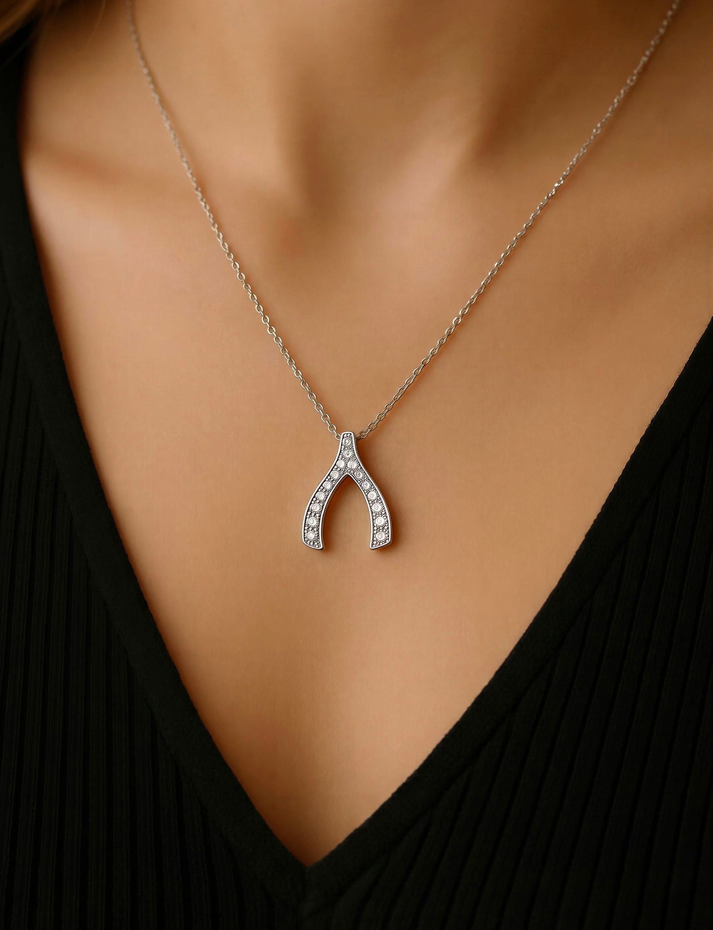 Wishbone necklace