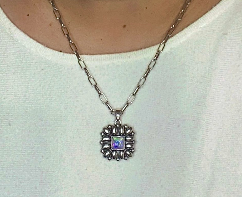Iridescent bloom necklace
