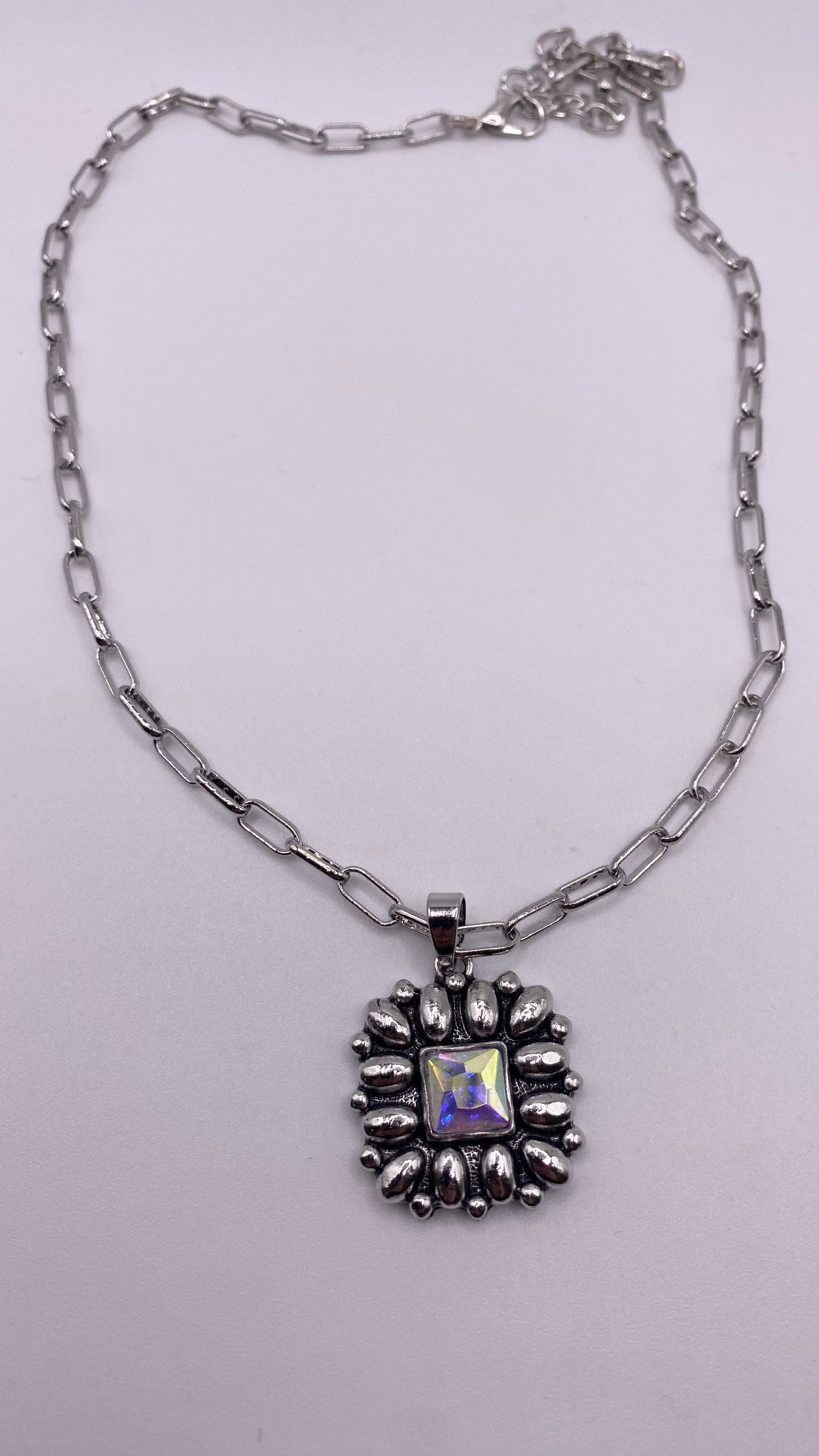 Iridescent bloom necklace